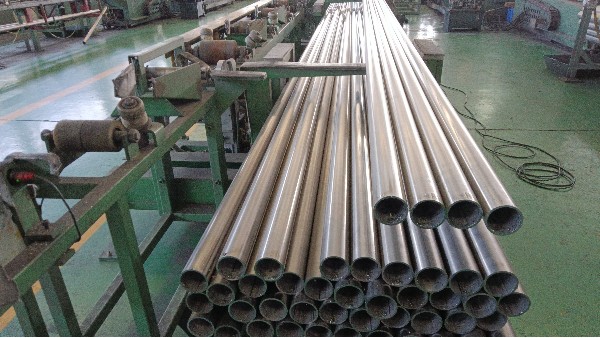 為什么在不銹鋼管焊接的時候需要加氮氣呢？