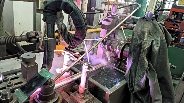 不銹鋼焊管使用過程中如何保養？